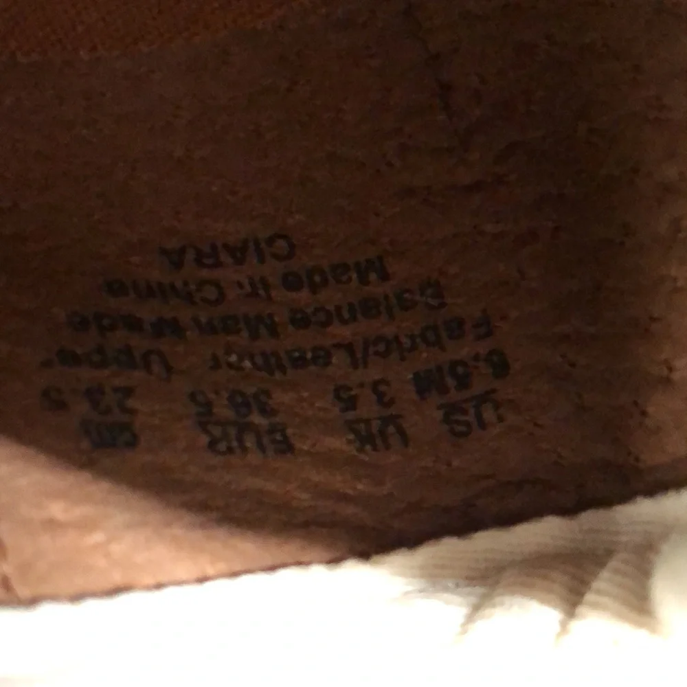 Zodiac canvas slip on‎ tennis shoes size 6.5